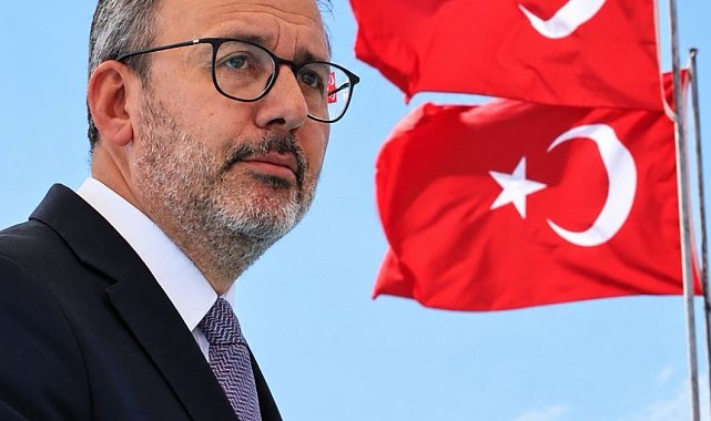Kasapoğlu: "Cumhuriyet mirasımız, demokrasi nefesimiz, gençlik ise ikinci asırdaki ufkumuzdur"