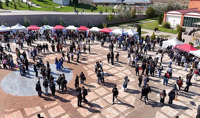 Kastamonu Üniversitesi'nde "Öğrenci Toplulukları Tanıtım Günleri" devam ediyor