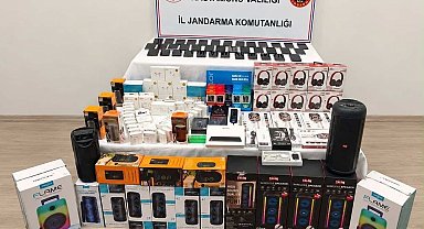 Kastamonu'da çok sayıda kaçak elektronik ürün ele geçirildi