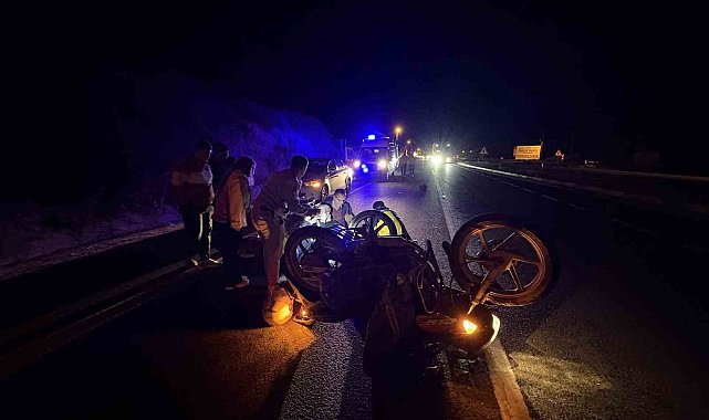 Kastamonu'da motosiklet traktöre çarptı: 1 yaralı