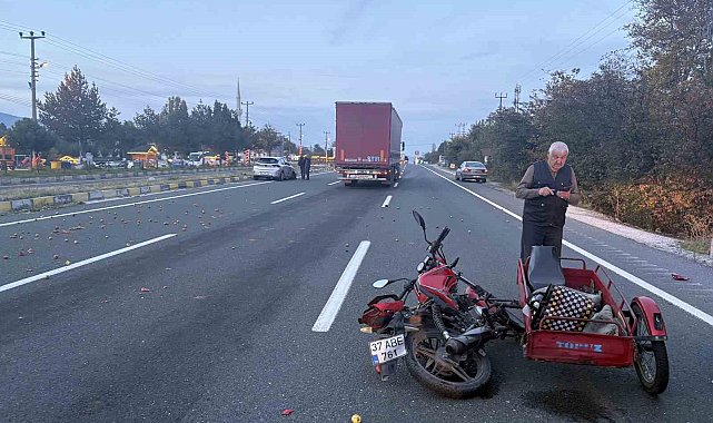 Kastamonu'da otomobil ile üç sepetli motosiklet çarpıştı: 1 yaralı