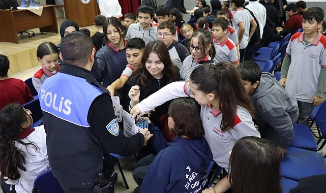 Kastamonu'da polis ekipleri bin 140 öğrenciye eğitim verdi