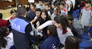 Kastamonu'da polis ekipleri bin 140 öğrenciye eğitim verdi