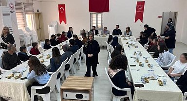 Kaymakam Helvacı, çocuklarla aynı sofrada buluştu