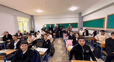 Kaymakam öğrencilerle bir araya geldi