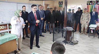 Kaymakam Sakızcı Akçakale İlkokulunu ziyaret etti
