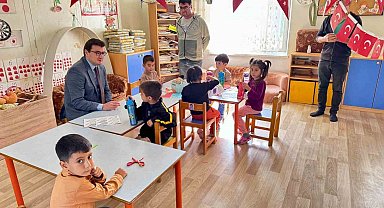 Kaymakam Sözen, Yaka'da öğretmen ve öğrencilerle buluştu