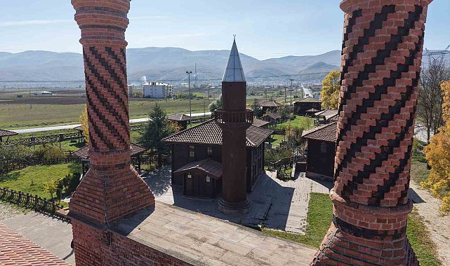 Kaymakamın girişimiyle kurtuldu: Odun diye satılan üç asırlık caminin ibretlik hikayesi