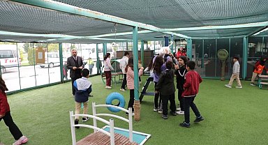 Kayseri Kocasinan çocuklara hayvan sevgisi aşılıyor