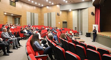 Kayseri Melikgazi personeline afet farkındalık eğitimi