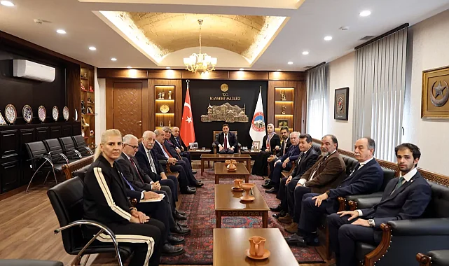 Kayseri Talas'ta Türk Dünyası Şair ve Yazarlar Buluşması coşkusu