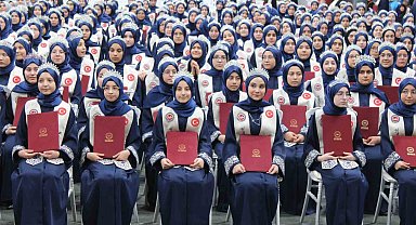Kayseri'de 738 öğrenci hafız oldu