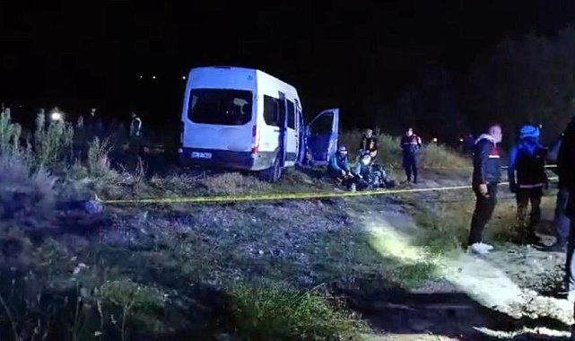Kayseri'de iki işçi servisi ile iş makinası çarpıştı: 1 ölü, 15 yaralı
