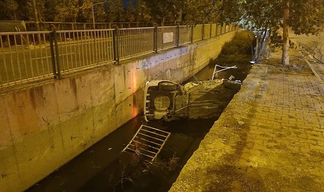 Kayseri'de otomobil kanala uçtu: 2 yaralı