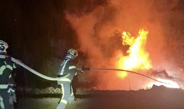 Kaza yapan araç alev alarak hurdaya döndü
