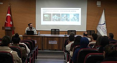 KBÜ'deki konferansta Osmanlı'dan Cumhuriyet'e uzanan süreç değerlendirildi