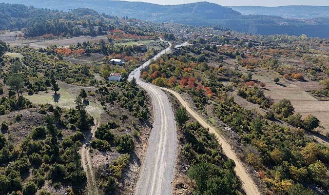 Keles'in üç mahallesinde yol mesaisi