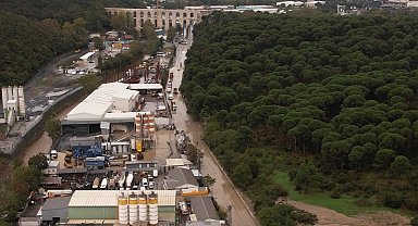 Kemerburgaz'da sular çekildi, geriye çamur kaldı