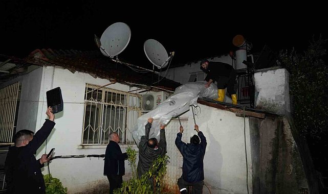 Kepez'de sağanak seferberliği: 101 ihbara müdahale edildi