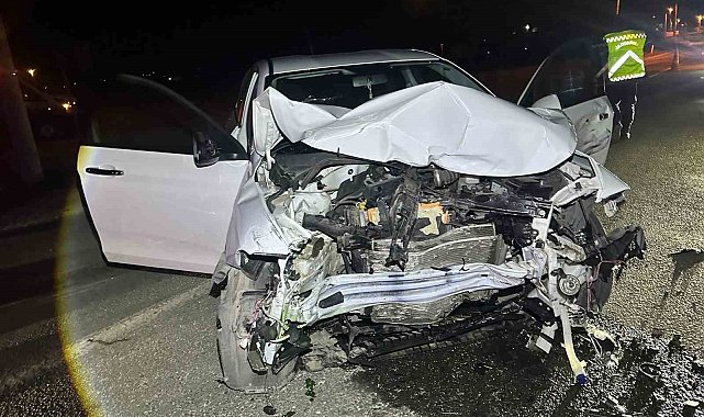 Keşan'da iki otomobil çarpıştı: 5 yaralı