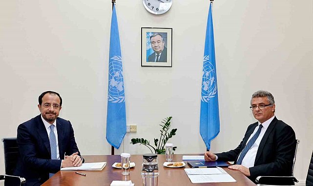Kıbrıslı liderler Erhürman ile Hristodulidis'in görüşmesi başladı