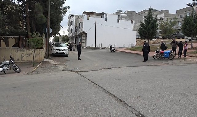 Kilis'te otomobil ile motosiklet çarpıştı, 2 yaralı