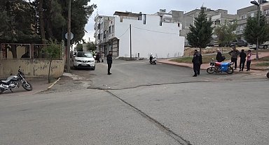 Kilis'te otomobil ile motosiklet çarpıştı, 2 yaralı
