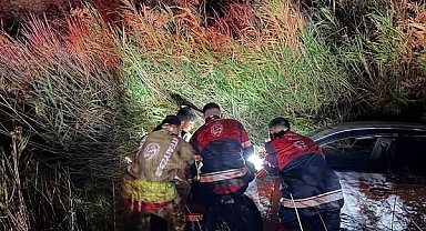Kırıkhan'da tarlaya uçan otomobilin sürücüsü yaralandı