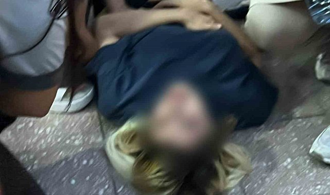 Kıskançlık krizine girdiği için karısını bıçaklamış