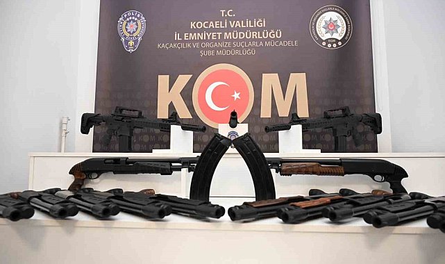Kocaeli'de 25 yivsiz av tüfeği ele geçirildi
