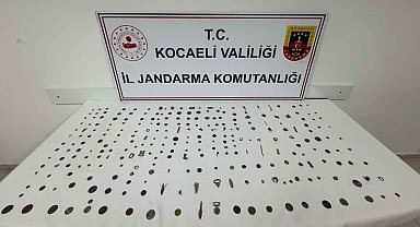 Kocaeli'de kaçakçılık operasyonu: 6,2 ton tütün ve 511 tarihi eser ele geçirildi