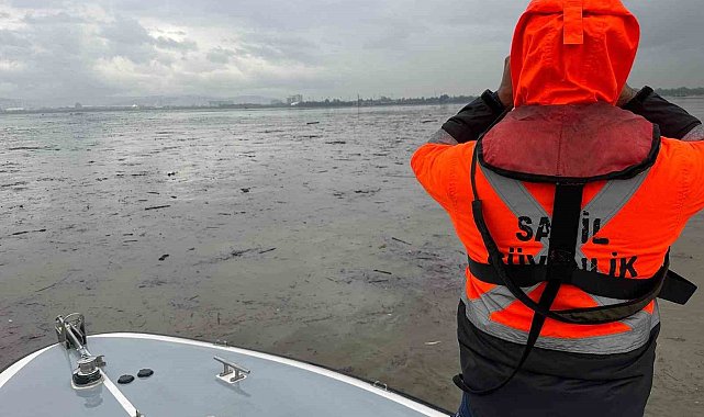 Kocaeli'de sel sularına kapılarak kaybolan vatandaşı arama çalışmaları sürüyor