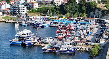 Kocaeli'de balıkçının umudu denizde, Büyükşehir yanında