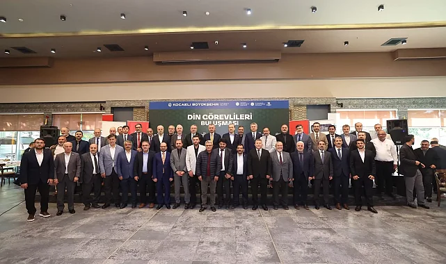 Kocaeli'de Başkan Büyükakın, 12 ilçeden din görevlileri ile bir araya geldi
