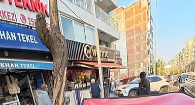 Kontrolden çıkan otomobil çarşıyı birbirine kattı