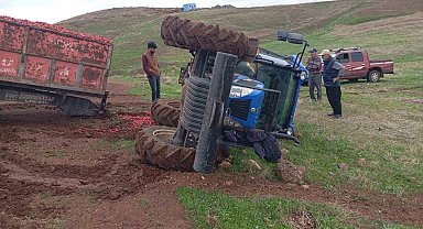 Kontrolden çıkan traktör devrildi