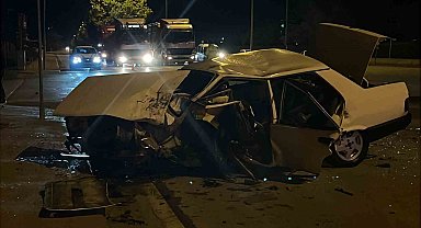 Konya'da iki otomobil çarpıştı: 5 yaralı