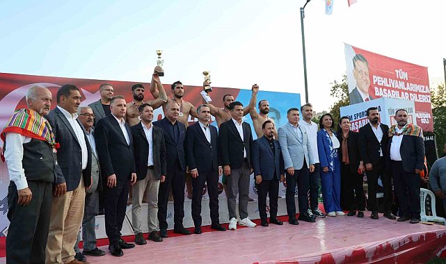 Kozan'da başpehlivan Efe Anıl Al oldu