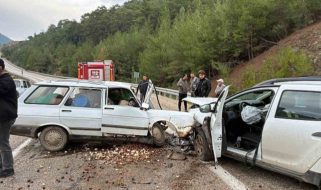 Kozan'da trafik kazası: 1 ölü, 2 yaralı