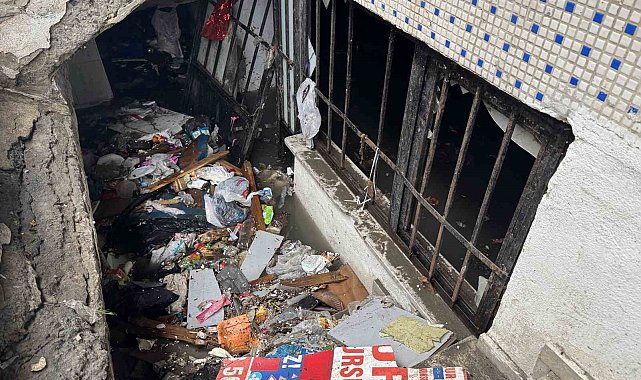 Küçükçekmece'de dere yatağındaki evin bodrum katını su bastı