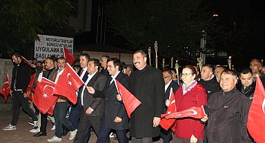 Kula'da Cumhuriyet Bayramı etkinlikleri fener alayıyla sona erdi