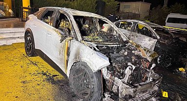 Kuşadası'nda oto galeri kundaklandı