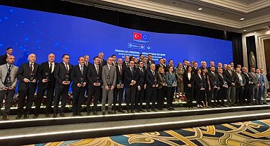 Kütahya Belediyesi'ne dijitalleşme projesi için plaket
