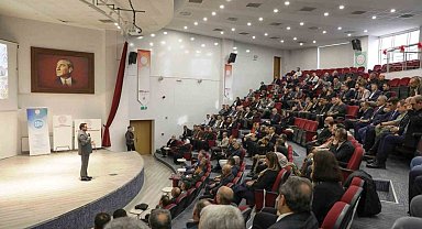 Kütahya'da 43 Adım Projesi için okul müdürleri bir araya geldi