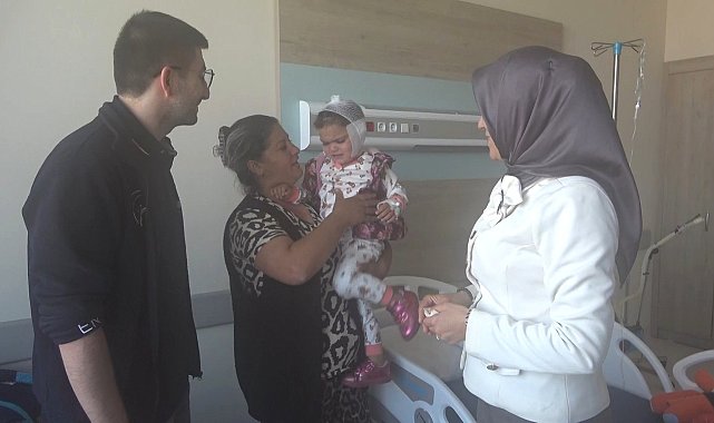 Kütahya'da ilk kez 2 buçuk yaşındaki bir çocuğa biyonik kulak ameliyatı yapıldı