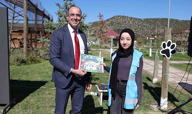 Kütahya'da sahipsiz hayvanlara yönelik farkındalık etkinliği düzenlendi