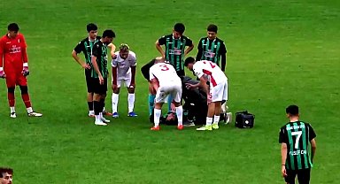 Maçın son dakikalarında fenalaşan futbolcu kalp krizi geçirdi
