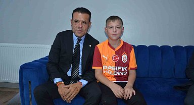 Maden kazasında babasını kaybeden Yaşar'a forma sözü tutuldu