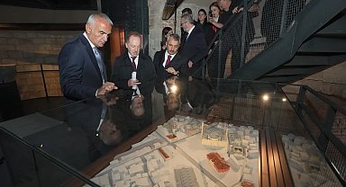 Makedonya Kule Müzesi'ne Bakan Ersoy'dan yakın takip
