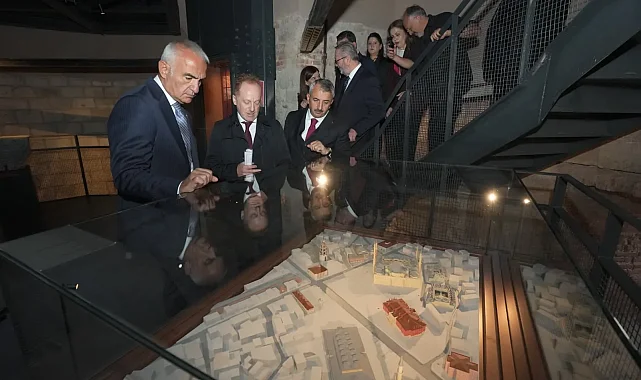 Makedonya Kule Müzesi'ne Bakan Ersoy'dan yakın takip